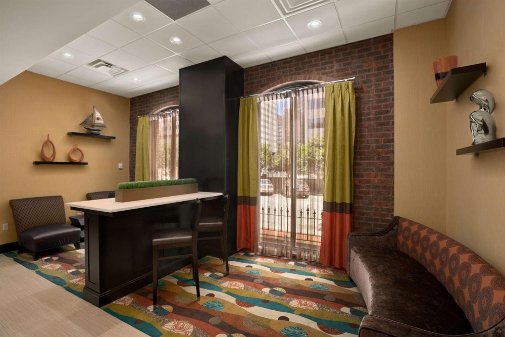 Days Inn by Wyndham Baltimore Inner Harbor Image 4