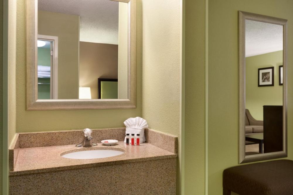 Days Inn by Wyndham Baltimore Inner Harbor Image 55